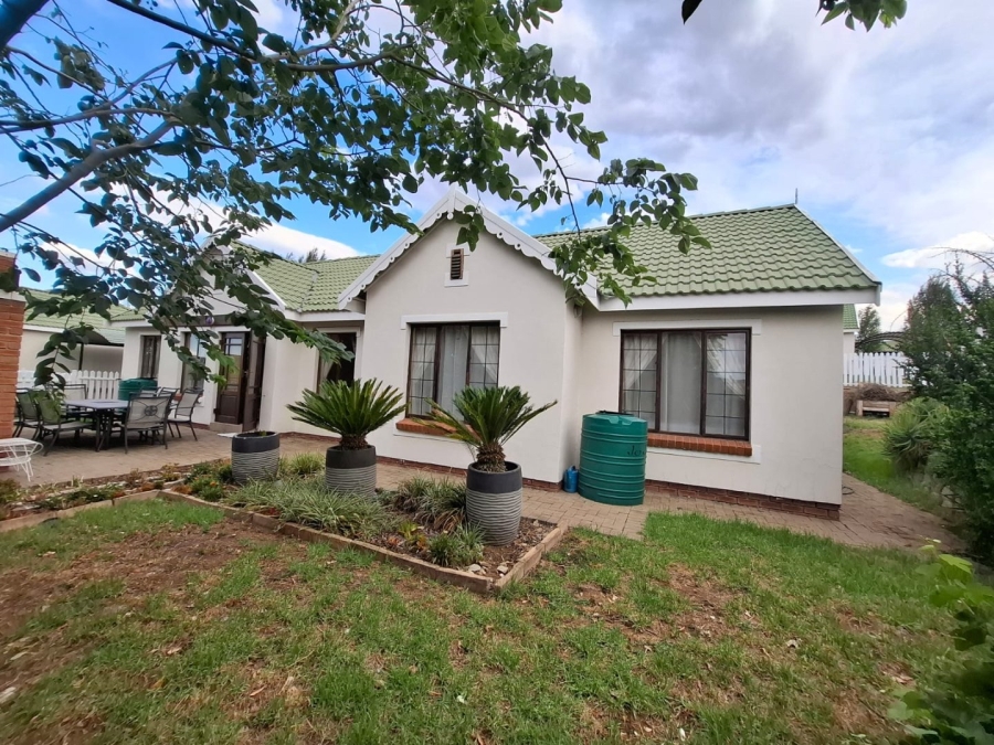 3 Bedroom Property for Sale in Hillside Free State